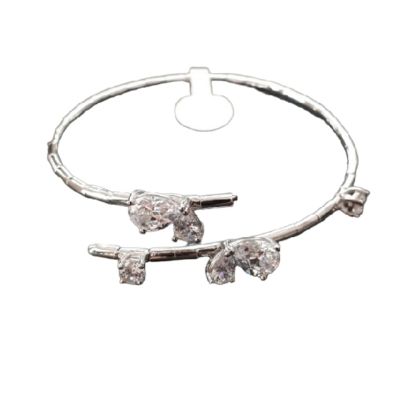 Crystal bangle bracelet - Picture 2 of 3